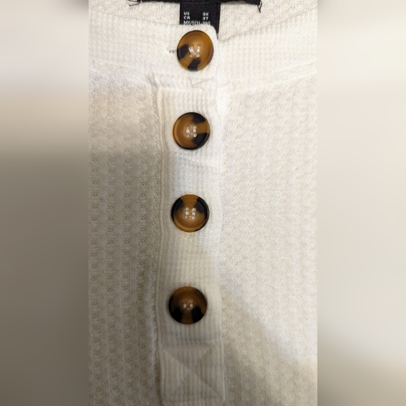 💥 5 for 25 💥  ⚡Forever 21 cropped Henley top size 3X - Picture 4 of 7